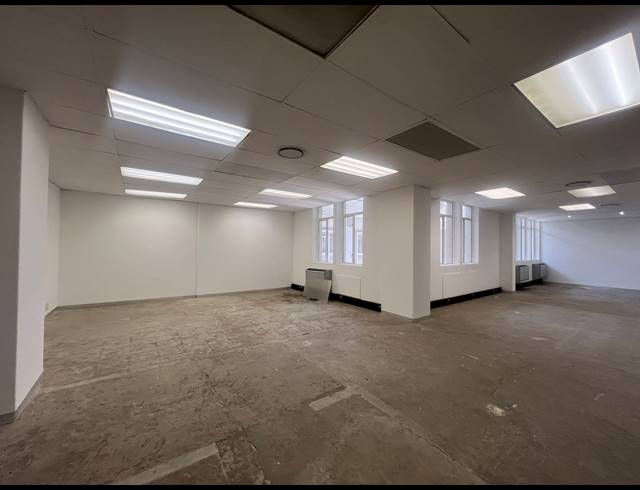 117M² OFFICE TO LET IN ILLOVO